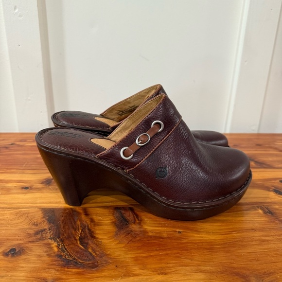 NWT Born Corii Cedar Brown Leather Wedge Clogs Mules - Picture 2 of 7